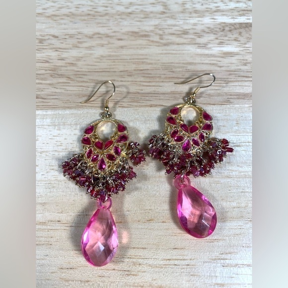 Jewelry - PINK and Gold Dangle Earrings